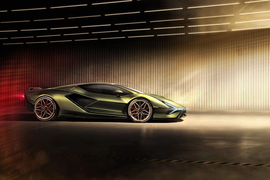  Lamborghini Sian 2019 года  (фото 7 из 18)